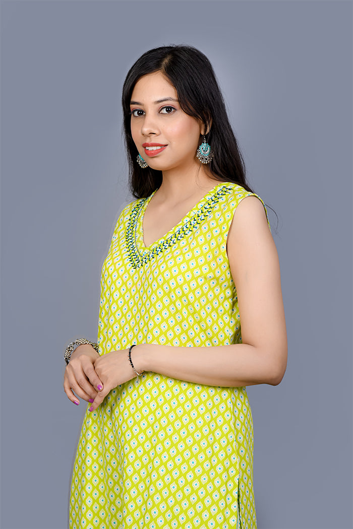 Cotton sleeveless kurti with bottom