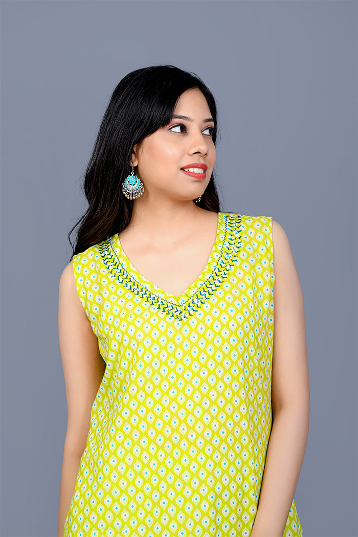 Cotton sleeveless kurti with bottom