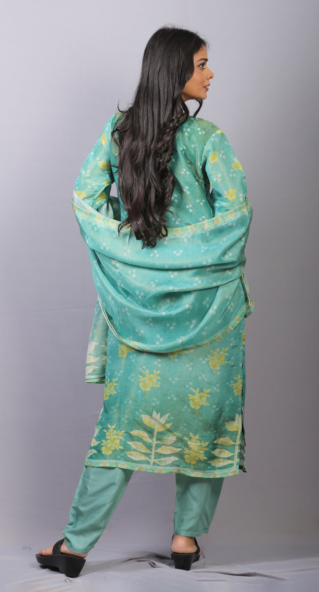 Mishy Sea green shimmer Straight kurti set