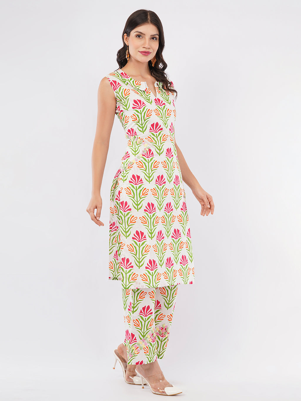 Sleeveless kurti trouser set