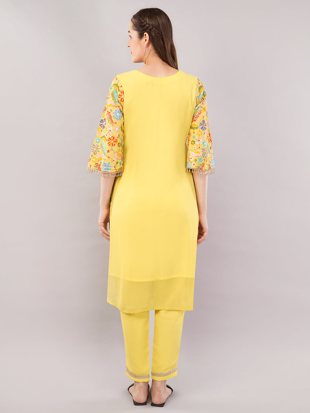 Embroidery work kurti set