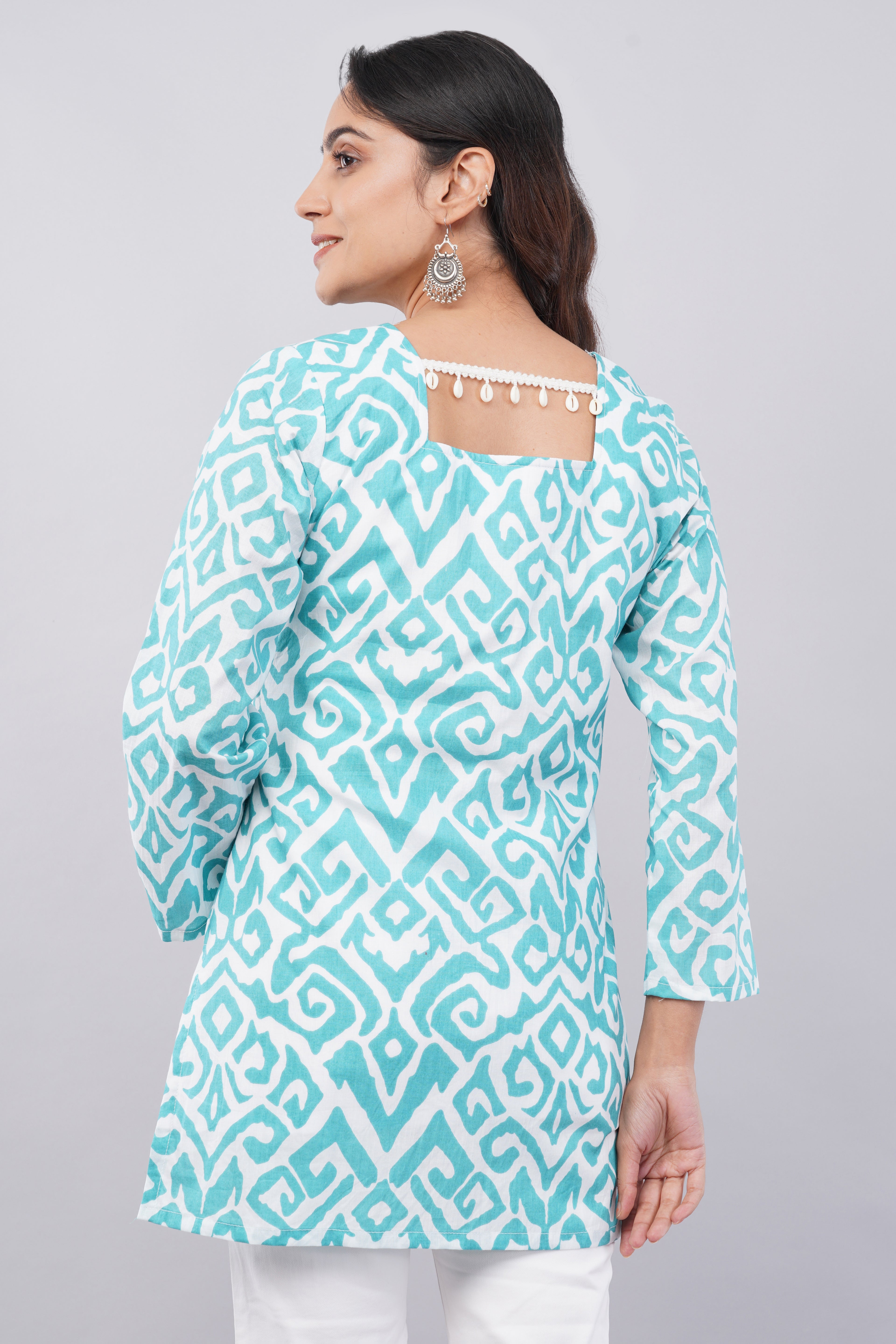 Cotton short kurti with lace detail